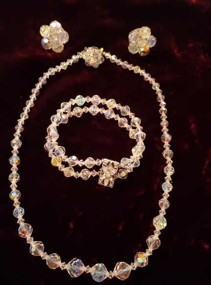 Jewelry - Bogo sale!!*Vintage set